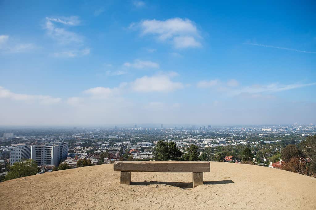 Vista su Los Angeles down town da runyon canyon park, California.