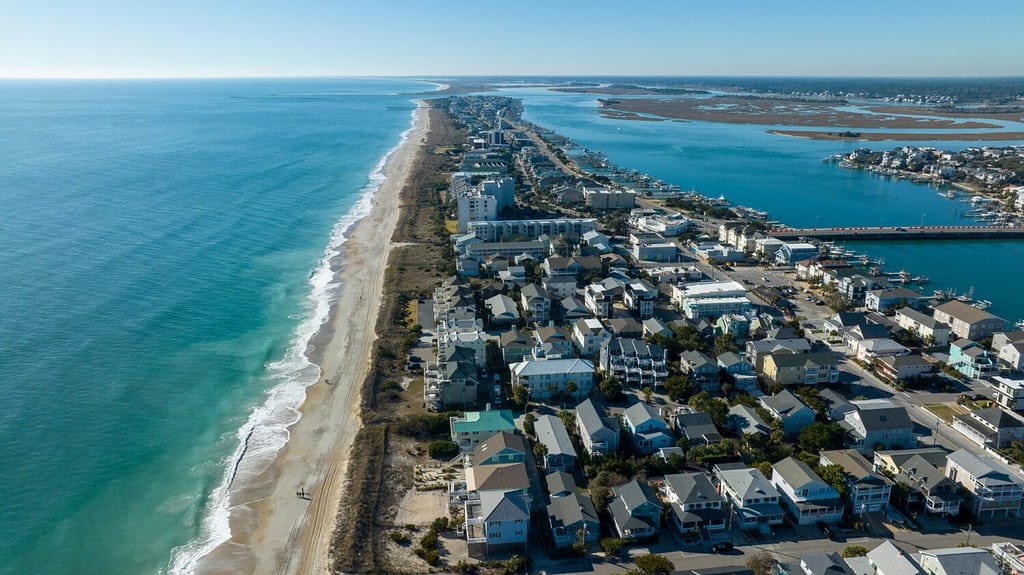 Veduta aerea delle residenze a Wrightsville Beach, Carolina del Nord.