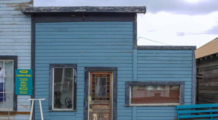 Vecchia facciata del negozio a Shaniko, Oregon, Stati Uniti