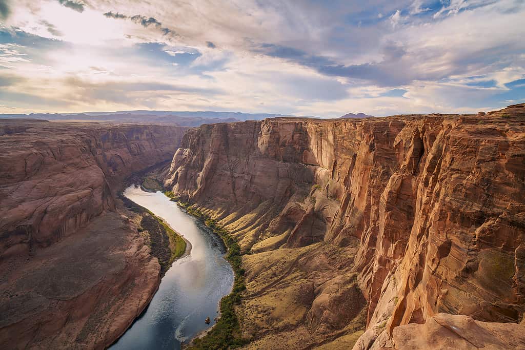 vista grandangolare del Grand Canyon