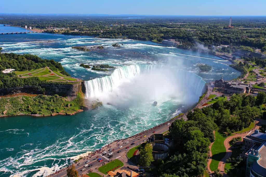 La vista della caduta a ferro di cavallo, Niagara Falls, Ontario, Canada