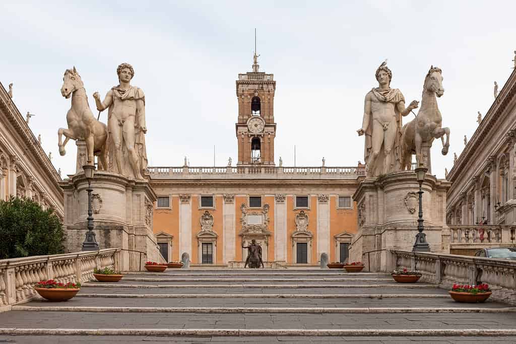 Cordonata Capitolina, statue dei Dioscuri, piazza del Campidoglio sul Campidoglio o Campidoglio a Roma, Italia.