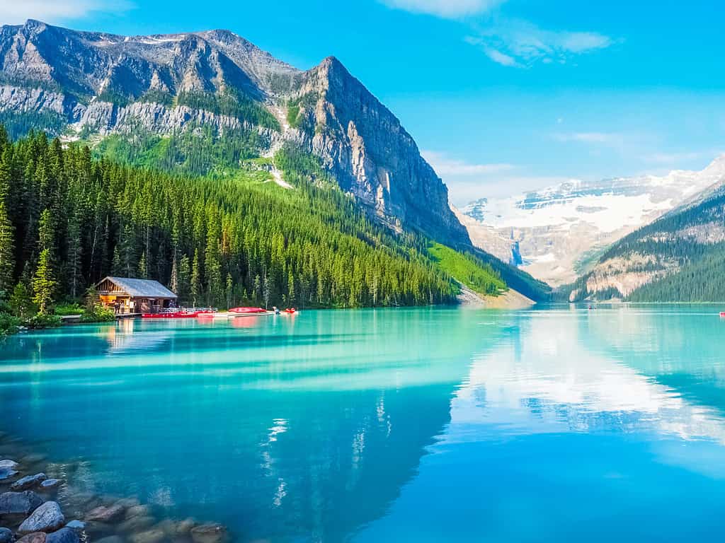 Bellissima natura del Lago Louise nel Parco Nazionale di Banff, Canada