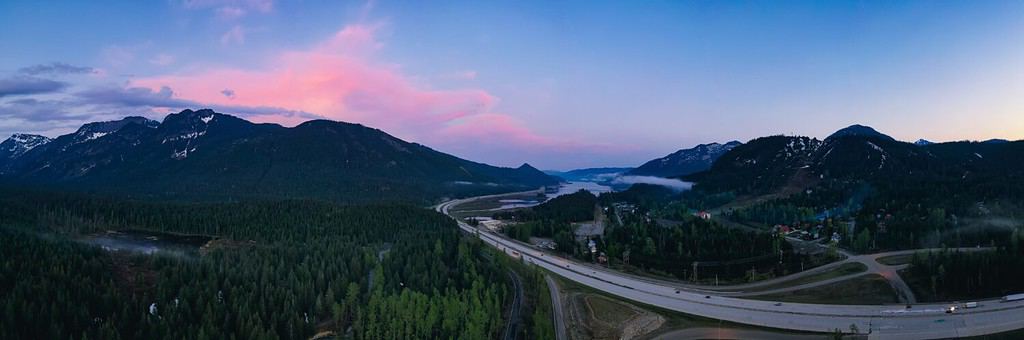 Incredibile vista panoramica aerea del paesaggio da Cle Elum, area di sosta dello stato di Washington vicino all'Interstate 90. Ora a est da Seattle, Washington.