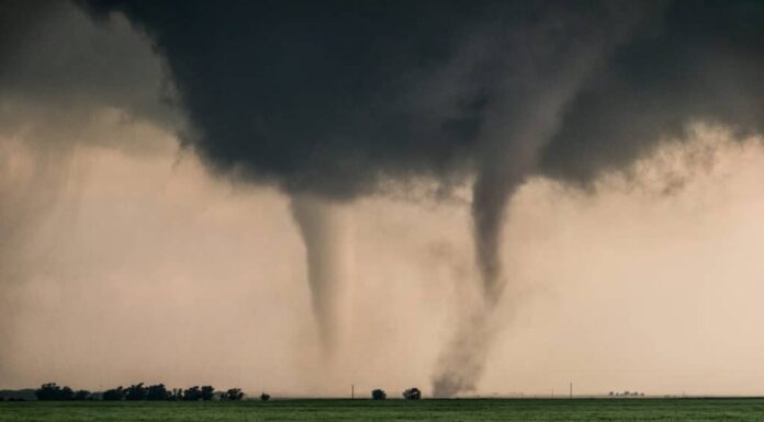 Tornado in un'aia dell'Oklahoma