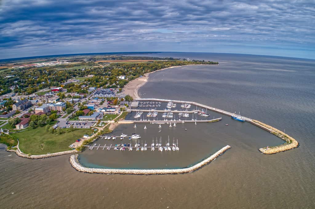 Gimli è una popolare destinazione turistica sulla sponda occidentale del lago Winnipeg in Manitoba