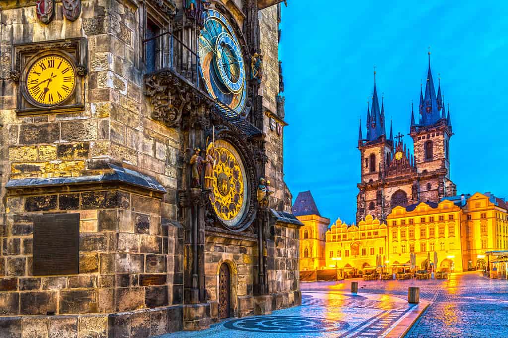 Praga, Chiesa di Tyn e Piazza della Città Vecchia.  Repubblica Ceca