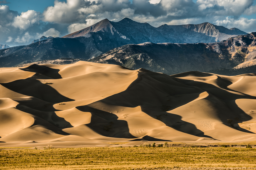 Parco nazionale Colorado delle grandi dune di sabbia al tramonto 