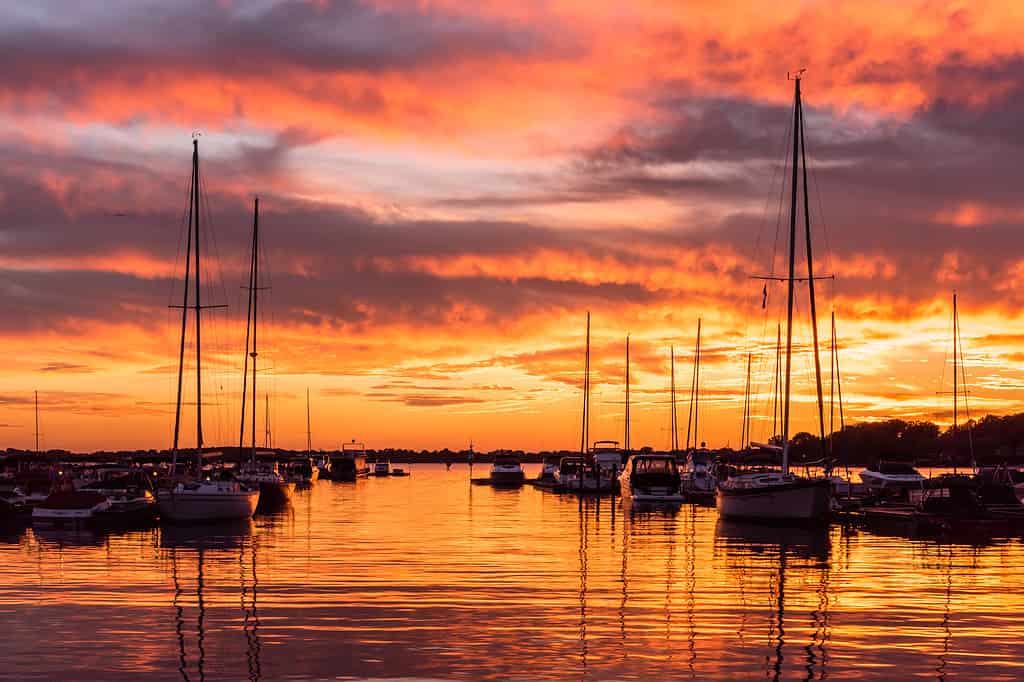 Fiery Lake Norman tramonto infuocato