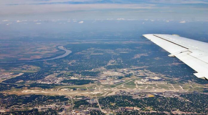 Aeroporto di St. Louis dall'aria