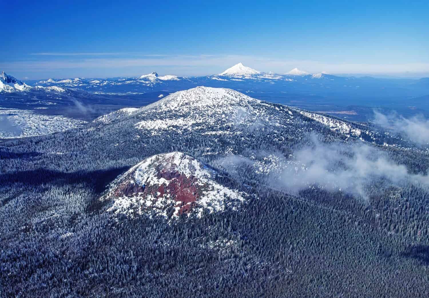 Immagine aerea delle Cascade Mountains, Oregon, Stati Uniti
