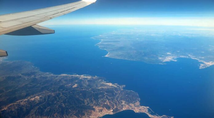 Foto aerea dello Stretto di Gibilterra