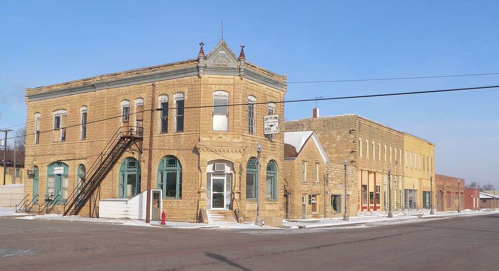 Lato ovest di Main Street a Jetmore, Kansas.