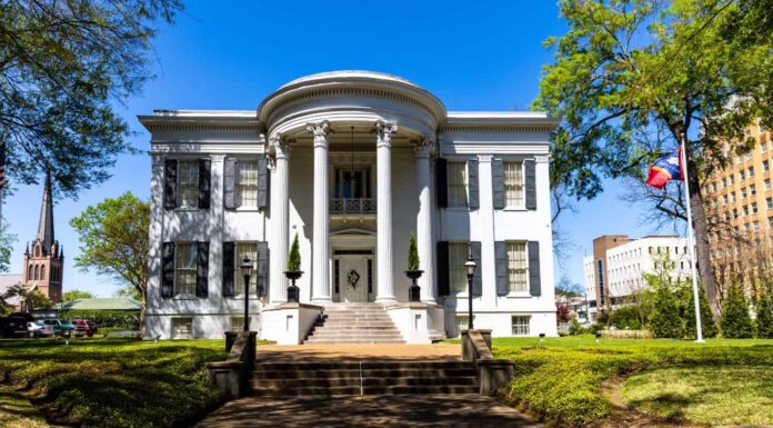 Il palazzo del governatore del Mississippi a Jackson, MS.  La casa più grande del Mississippi.