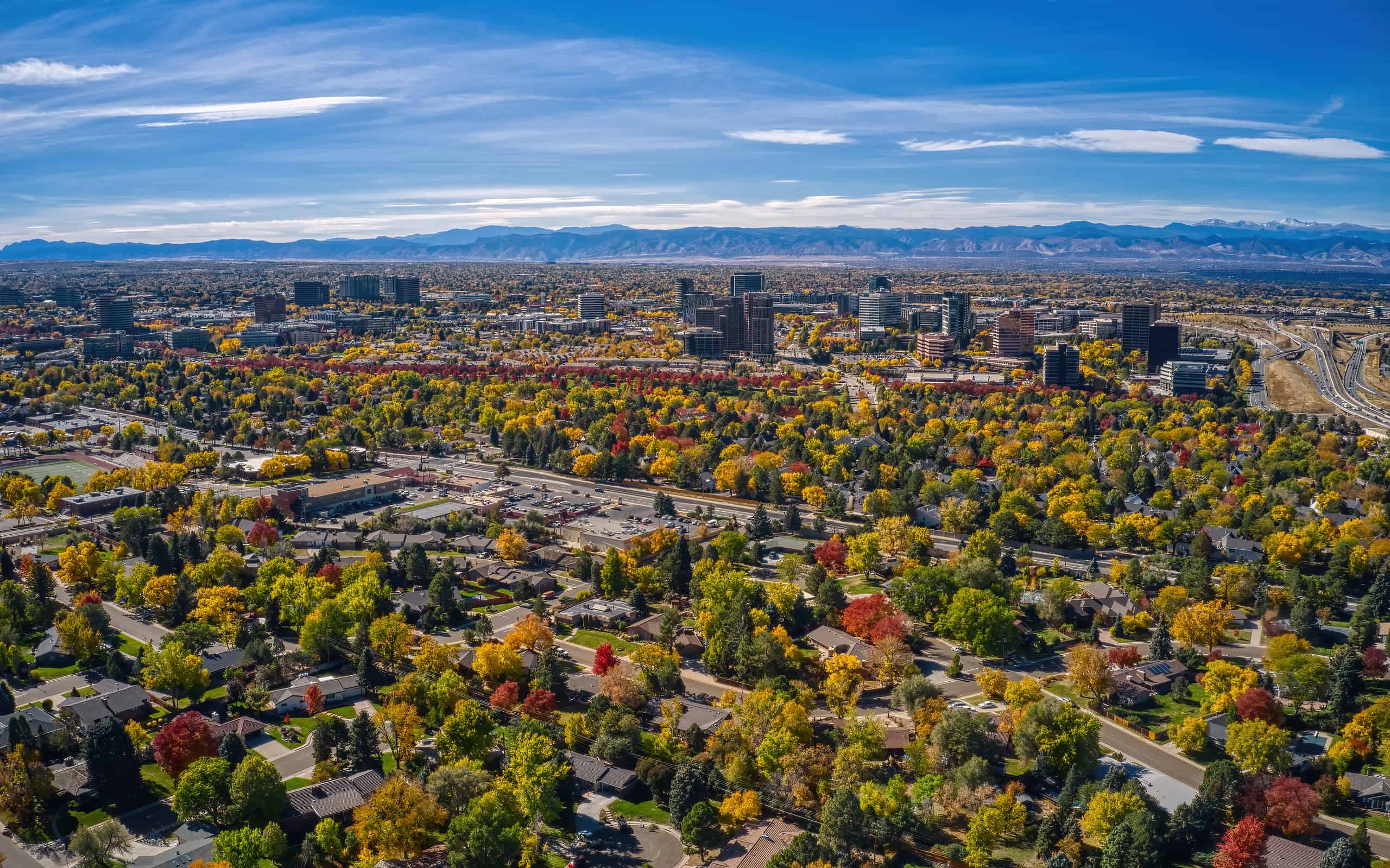 Veduta aerea di Aurora, Colorado in autunno