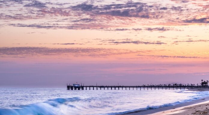 Newport Beach è vulnerabile alle inondazioni delle maree e dei fiumi.