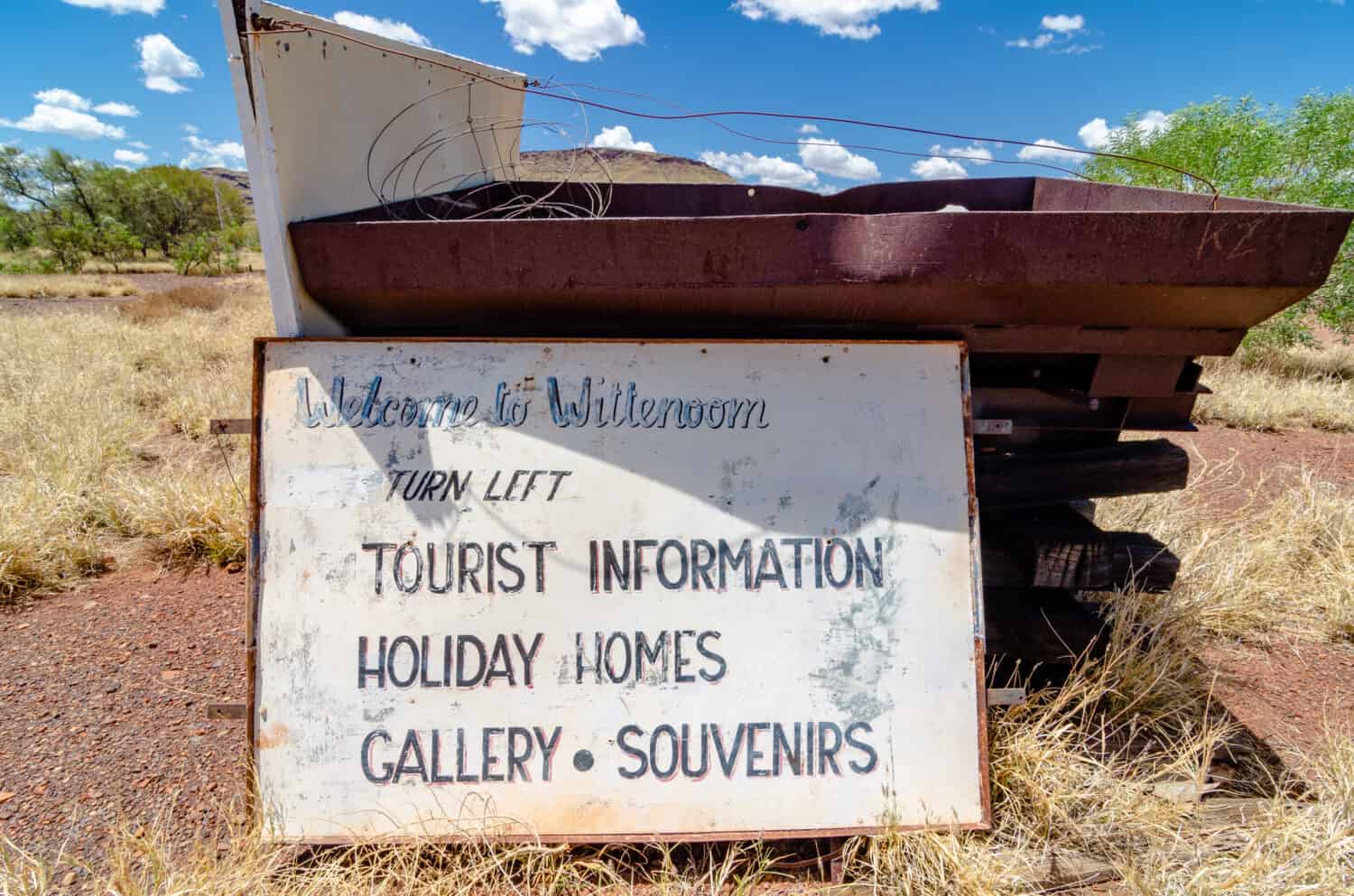 Wittenoom, Pilbara, Australia occidentale - la città deserta non è presente su nessuna mappa per scoraggiare i visitatori dall'incontrare il mortale amianto blu nella zona