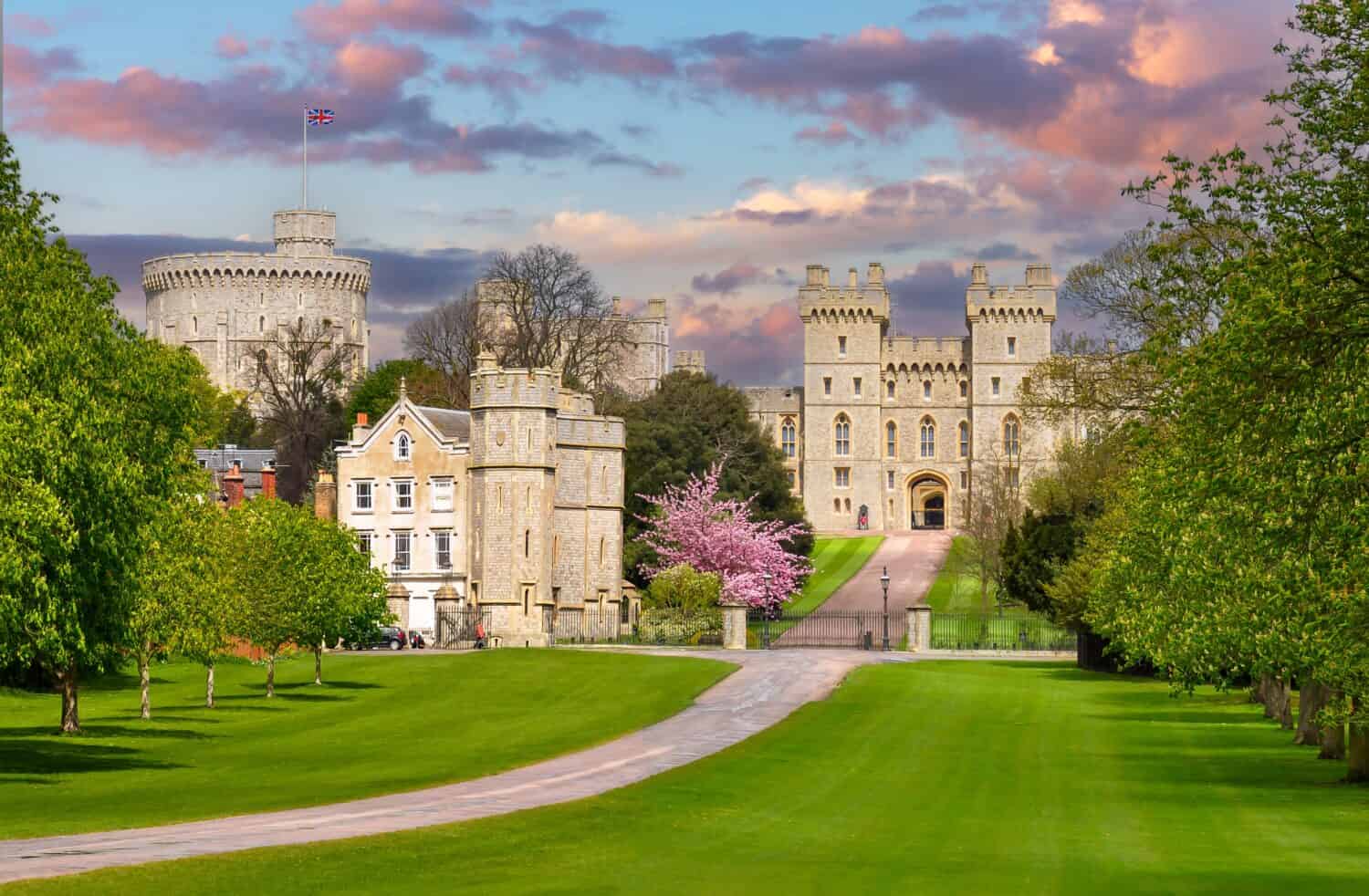 Castello di Windsor al tramonto, periferia di Londra, Regno Unito