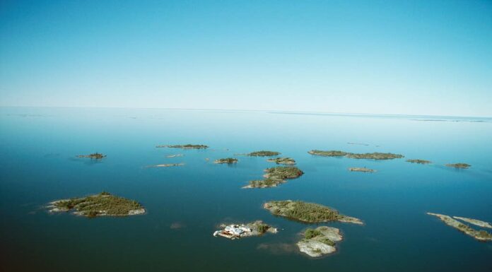 Isole del Grande Lago degli Schiavi, Canada