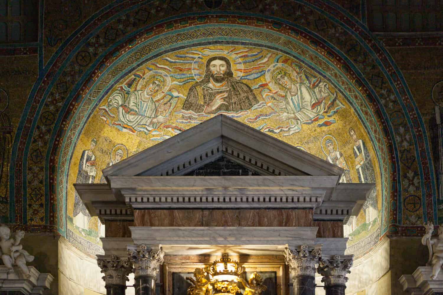 Mosaico nell'abside della cappella di San Venanzio in Laterano Battistero dell'Arcibasilica di San Giovanni in Laterano.  Roma, Italia
