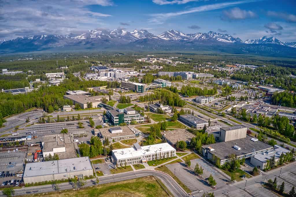 Veduta aerea del campus principale dell'Università statale di Anchorage, in Alaska