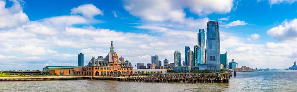 Panorama della ferrovia centrale del terminal del New Jersey a Jersey City, Stati Uniti