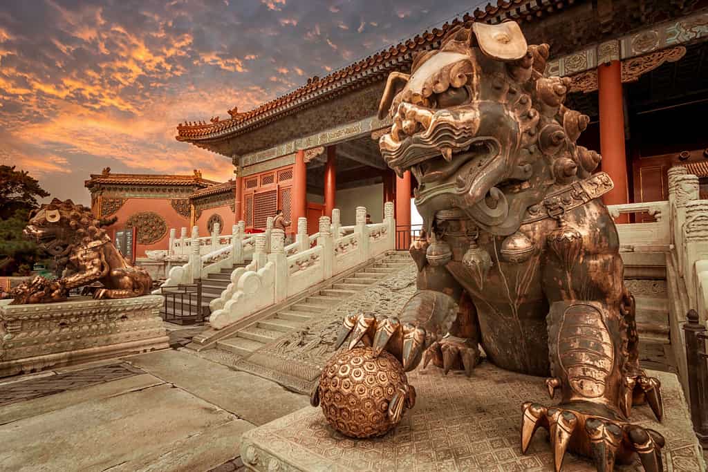 Il leone di bronzo nella Città Proibita, Pechino Cina.