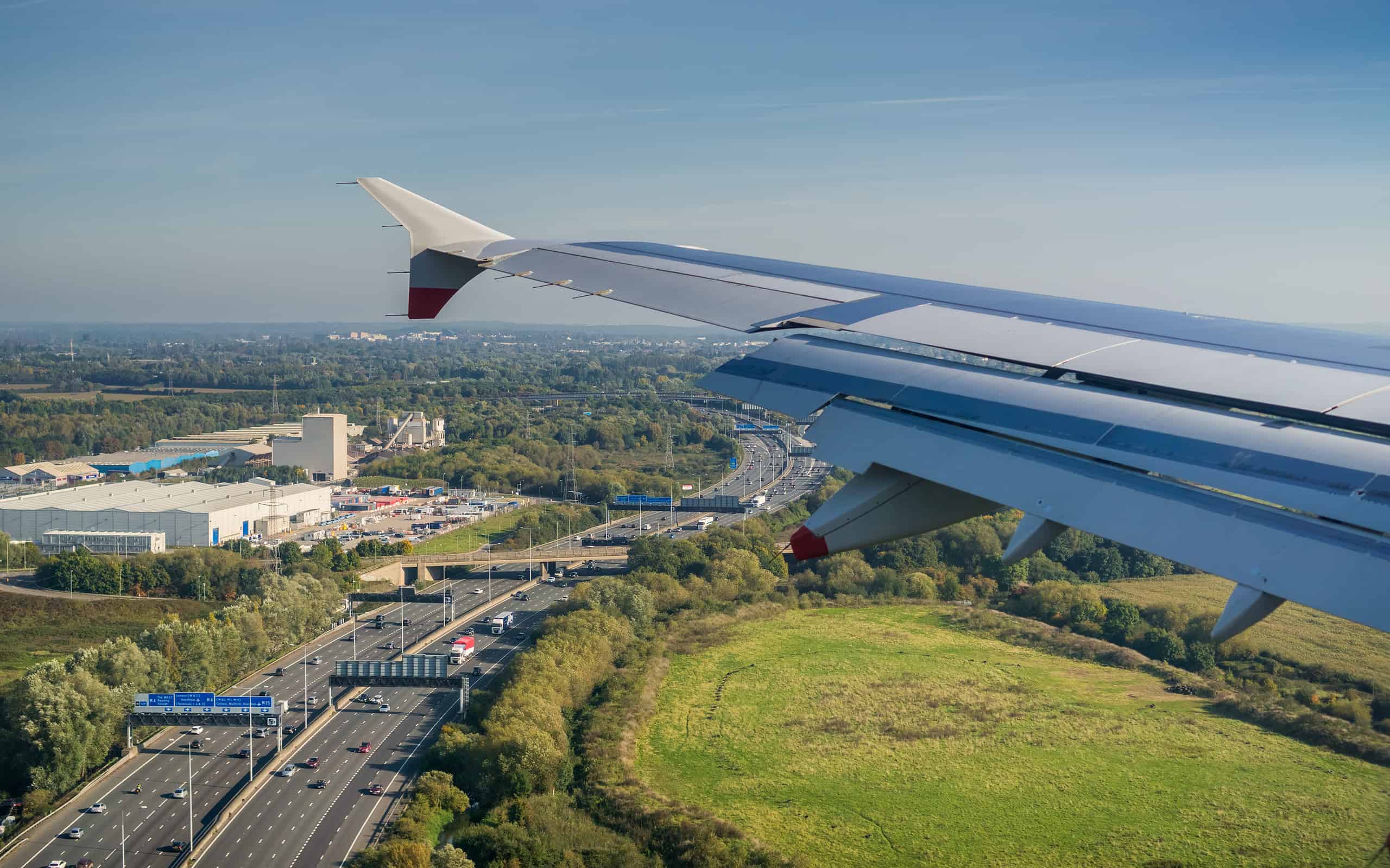 Volando sopra un'autostrada, Regno Unito