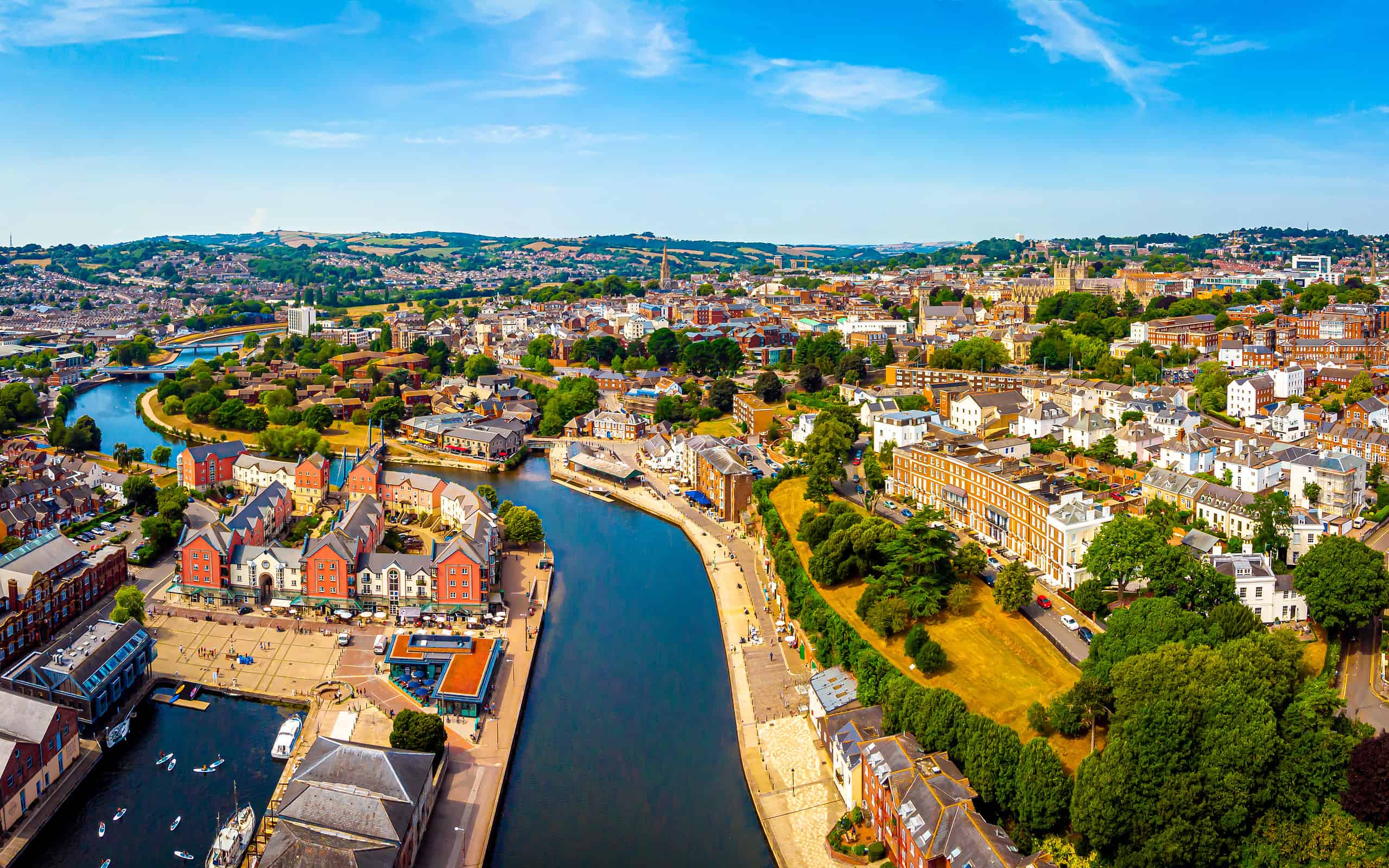 Veduta aerea di Exeter in giornata estiva, Regno Unito