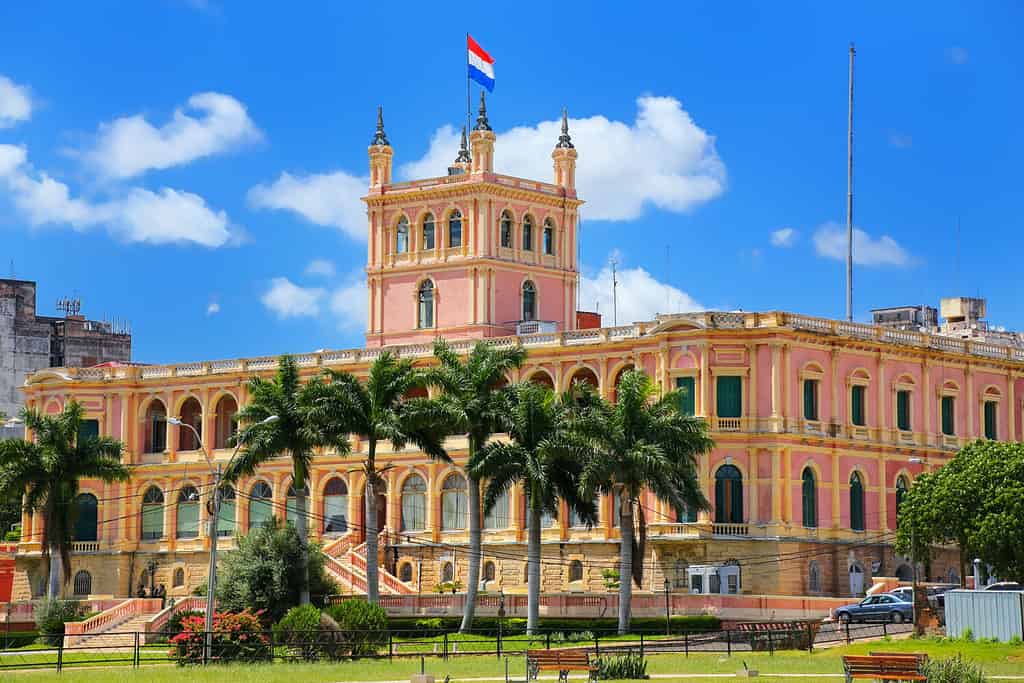 Palazzo Presidenziale ad Asunción, Paraguay.  Serve come luogo di lavoro per il presidente e il governo del Paraguay.