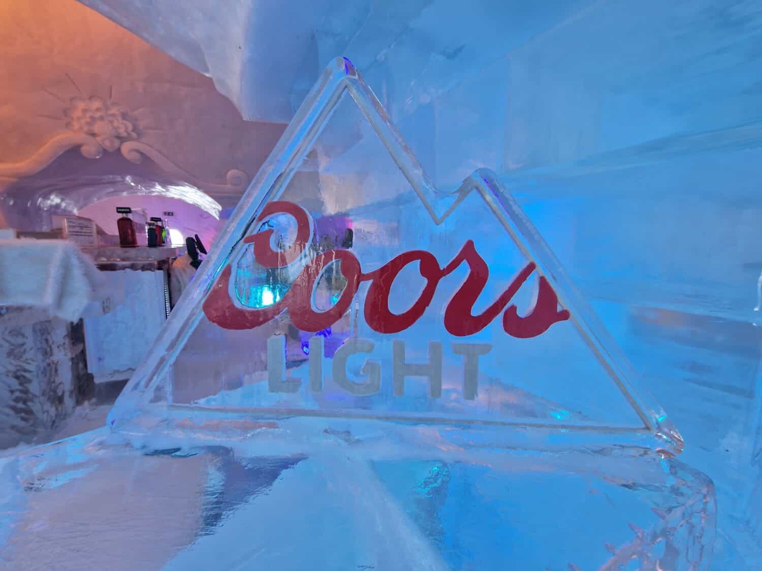 Coors Light Ice Sign al Castello di ghiaccio