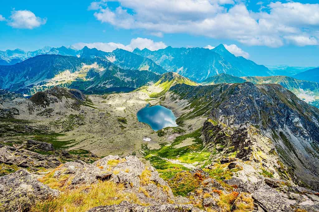 Parco Nazionale dei Tatra in Polonia.  Panorama dei Monti Tatra, escursione nella valle di Gasienicowa (Hala Gasienicowa)