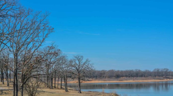 Splendida vista sulla costa del lago Texoma a Kingston, nella contea di Bryon, in Oklahoma