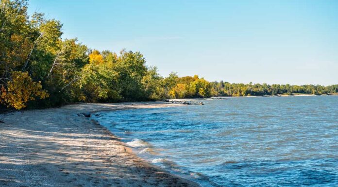Lago Winnipeg vicino a Camp Morton, Gimli MB