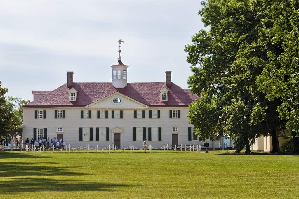 Vista frontale della casa di Mount Vernon a Washington
