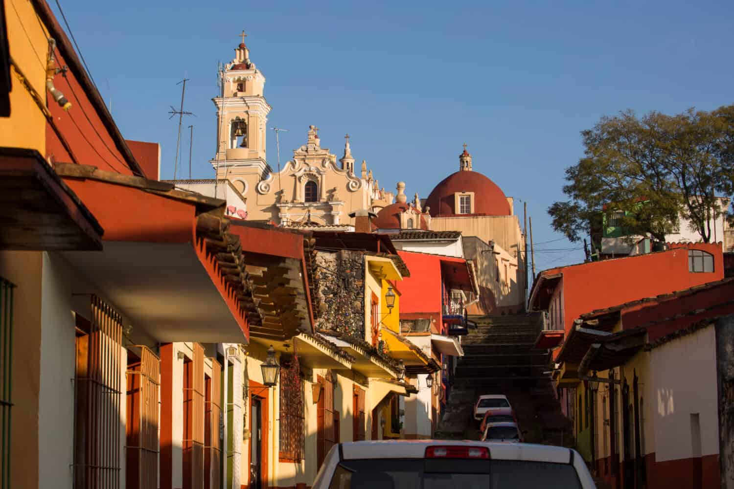 Xalapa, Veracruz/Messico - scena di strada diurna della capitale di Veracruz, Xalapa.