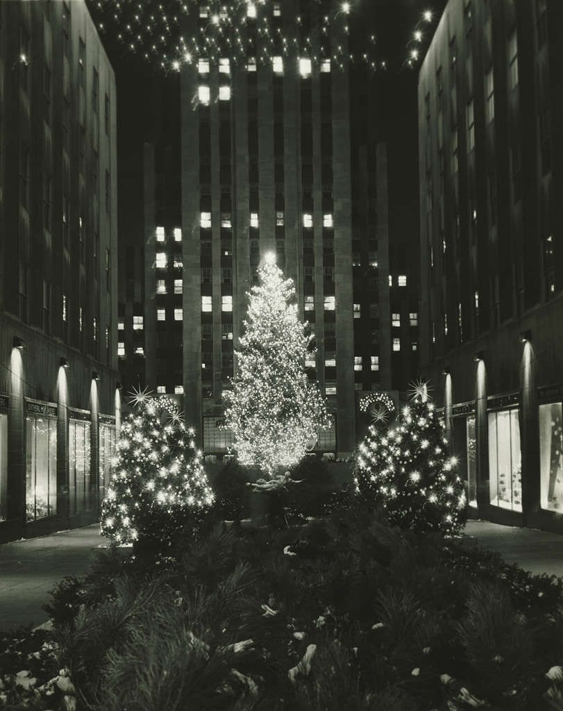 Rockefeller Center decorato per Natale, New York City, (B&W), (sezione bassa)