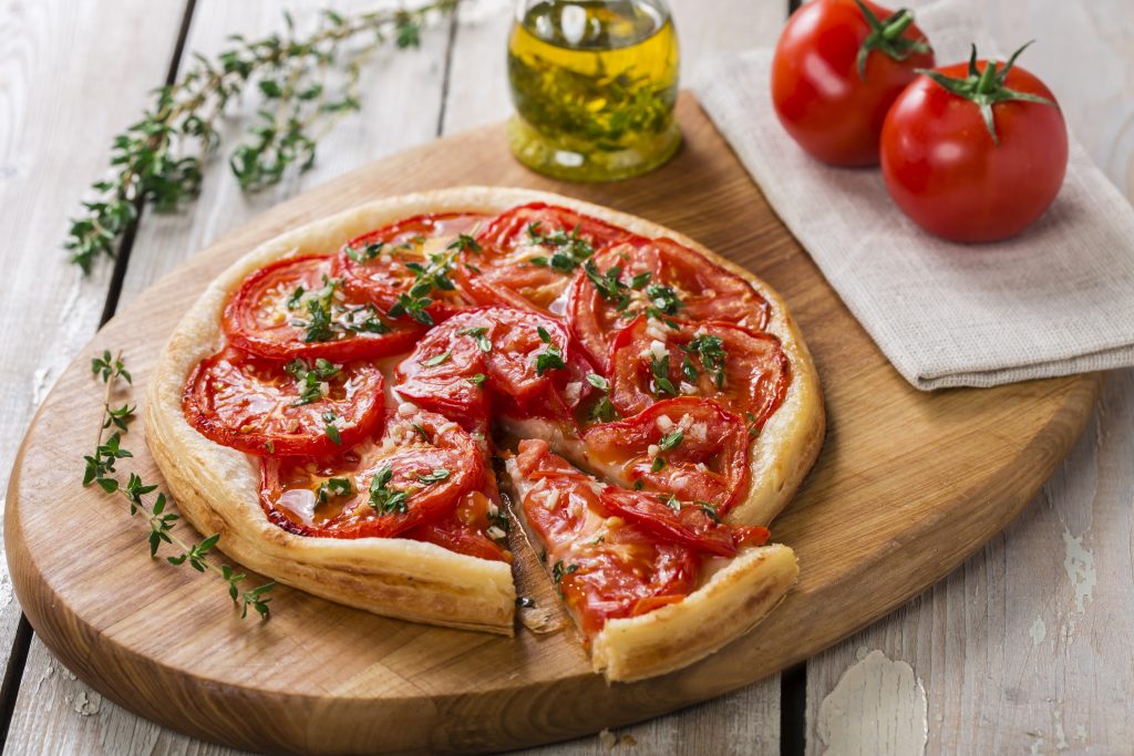 crostata al pomodoro con crostata di pasta sfoglia