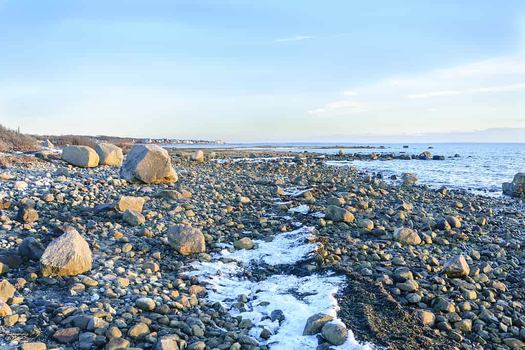 Linea costiera della baia di Rocky Buzzards