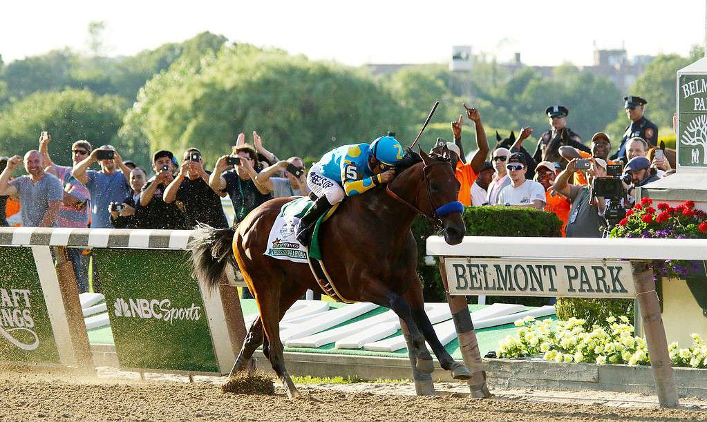 Il faraone americano vince il Belmont Stakes 2015