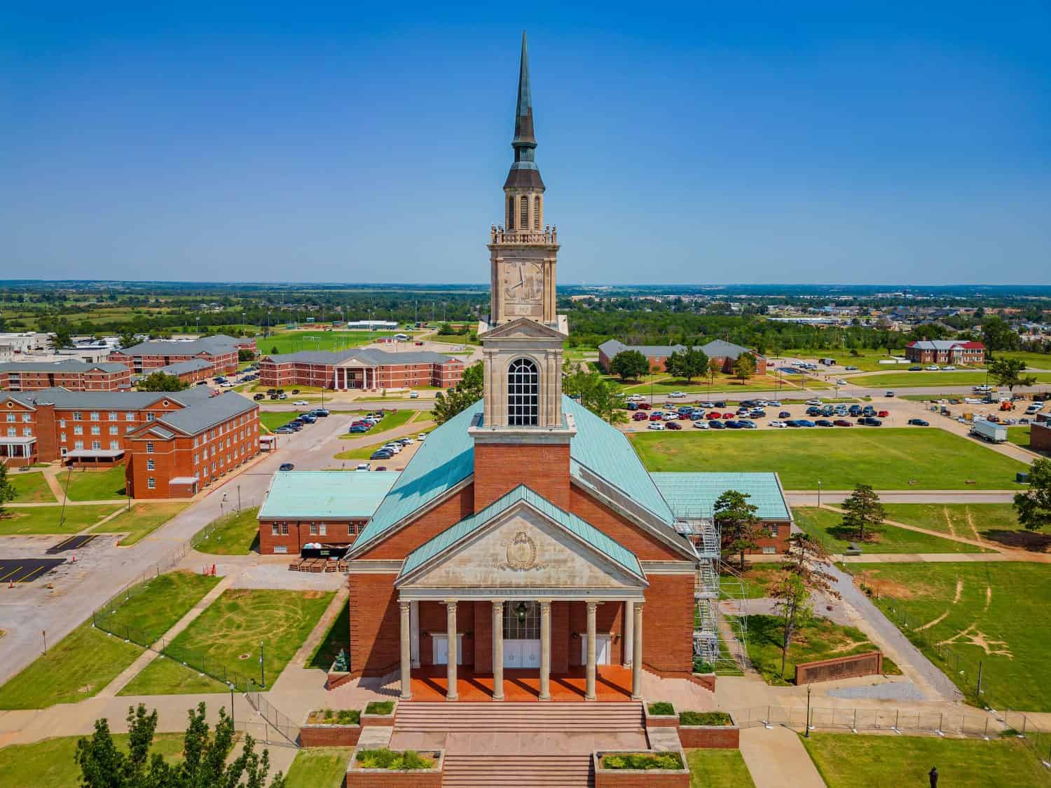 Veduta aerea della Cappella Raley dell'Oklahoma Baptist University in Oklahoma