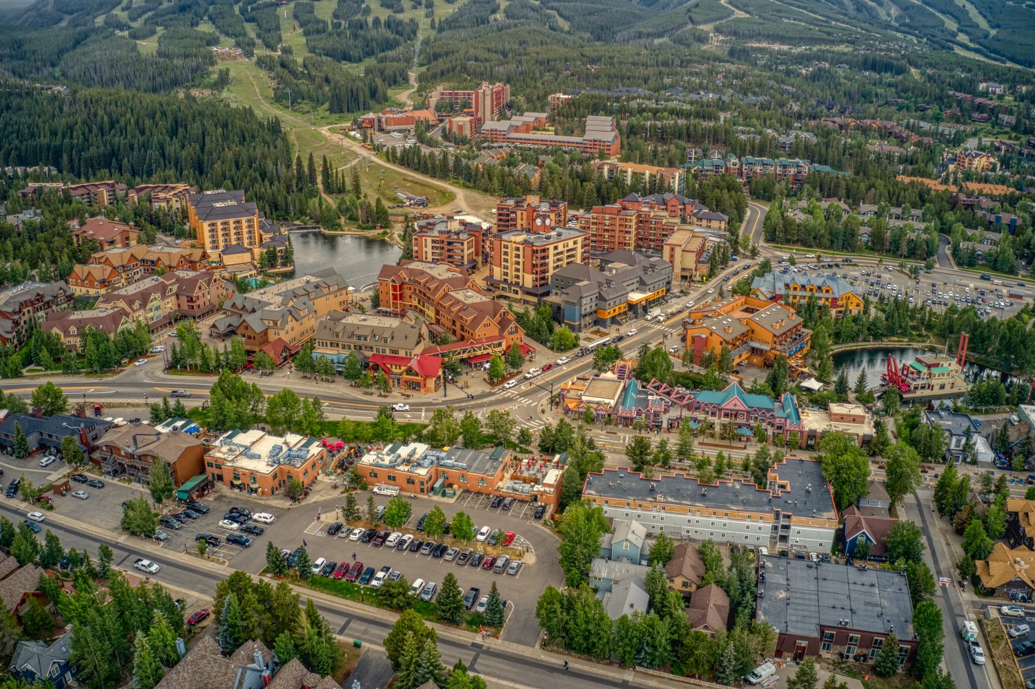 Veduta aerea della famosa località sciistica di Breckenridge, Colorado