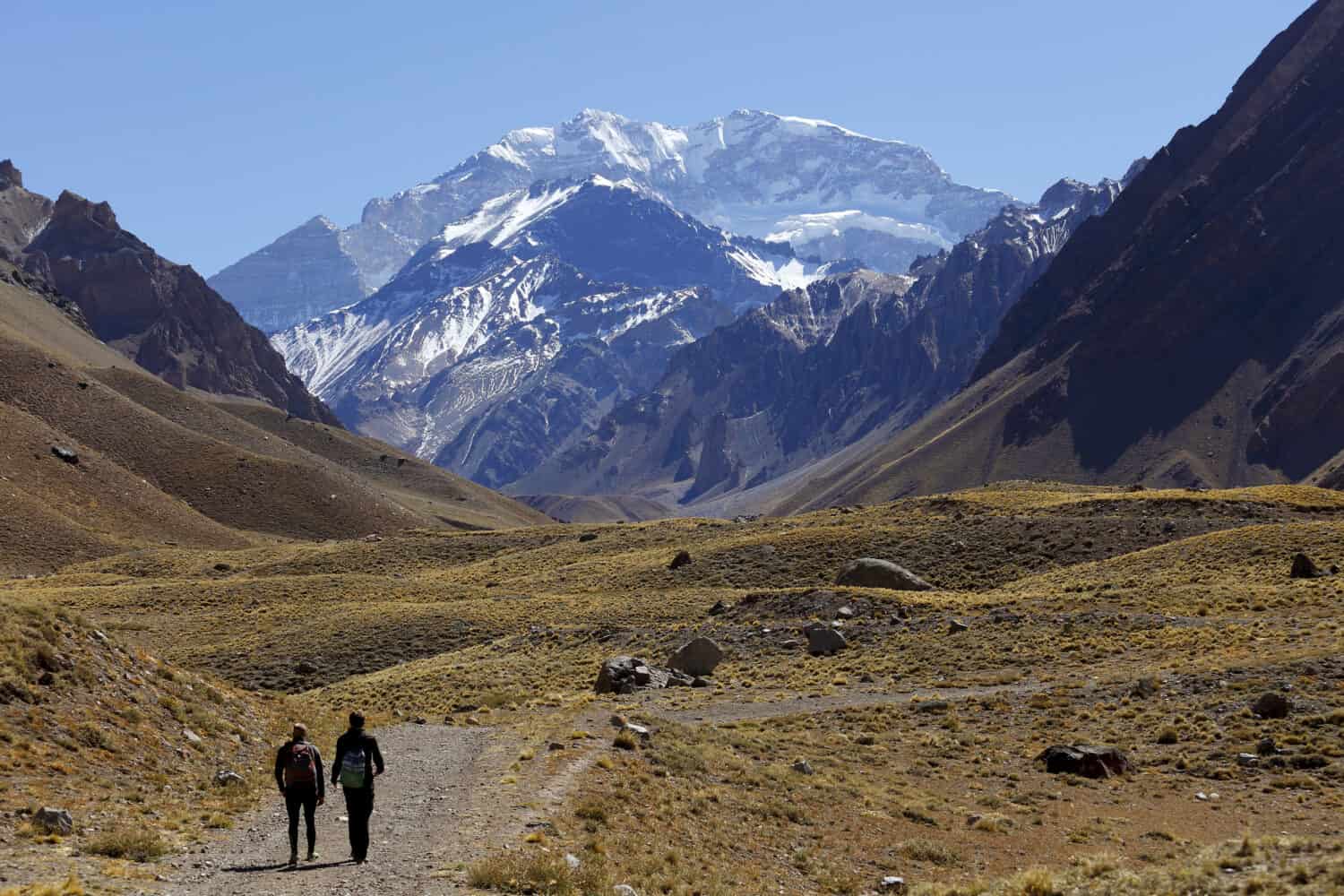 Aconcagua, la montagna più alta delle Americhe con i suoi 6.960 metri, situata nella catena montuosa delle Ande a Mendoza, Argentina.