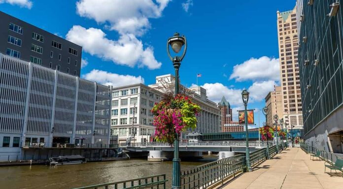 Il Riverwalk a Milwaukee, Wisconsin