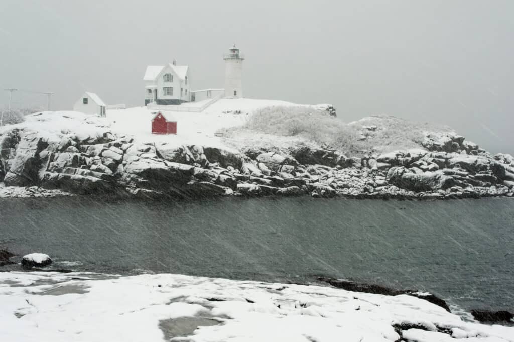 La più grande tempesta di neve invernale che colpì il Maine si verificò nel 1966