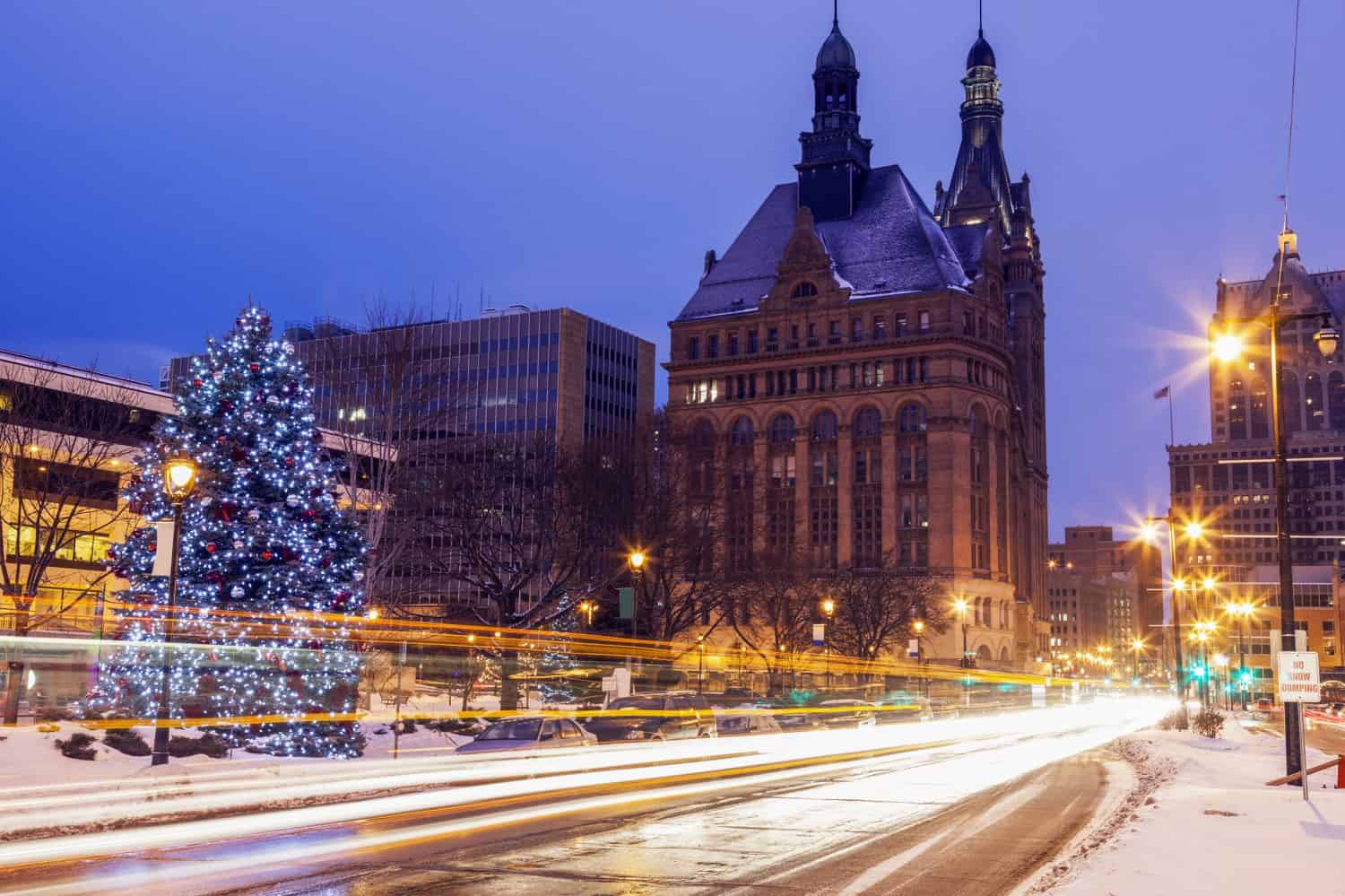 Inverno nel centro di Milwaukee.  Milwaukee, Wisconsin, Stati Uniti.