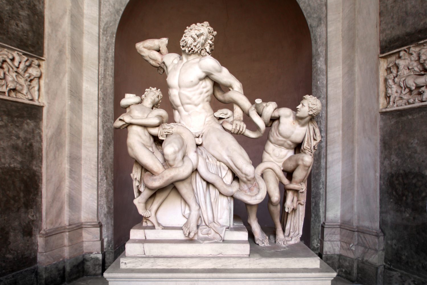 Il gruppo del Laocoonte: famosa scultura in Vaticano / Italia