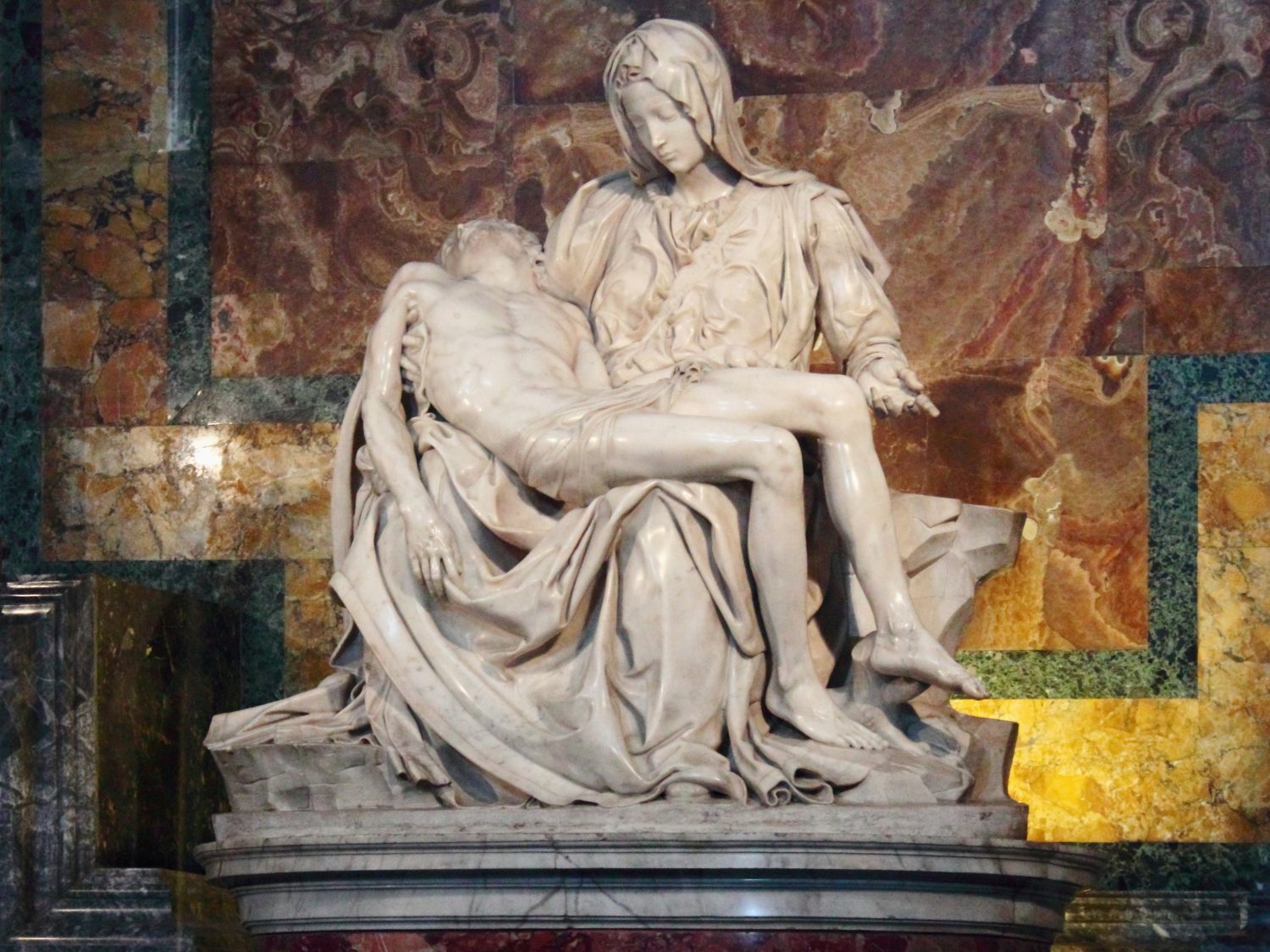 Vaticano.Pieta di Michelangelo Buonarroti nella Basilica di San Pietro.Italia.