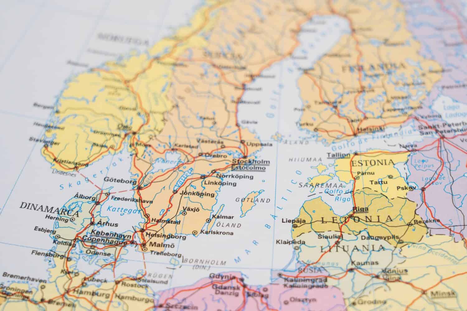 Mappa politica della Lettonia, Estonia, Gotland, Finlandia meridionale, Mar Baltico