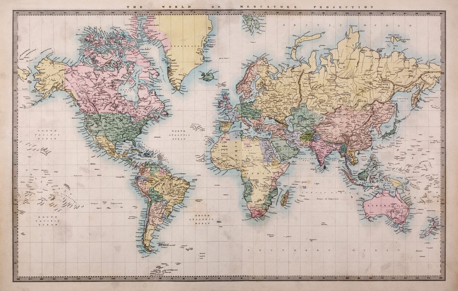 Mappa originale del mondo colorata a mano sulla proiezione di Mercatore intorno al 1860, i paesi sono chiamati come erano allora, ovvero Persia, Arabia, ecc. Alcune macchie come previsto per una mappa di oltre 150 anni.